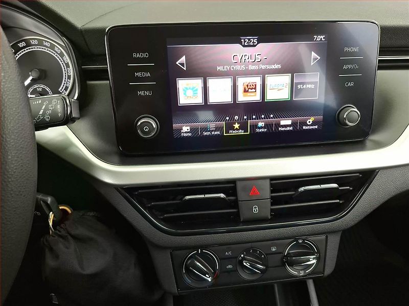 Škoda Kamiq (2020) Ambition 1.0 TSI, Serv.kniha - fotka 12 z 16