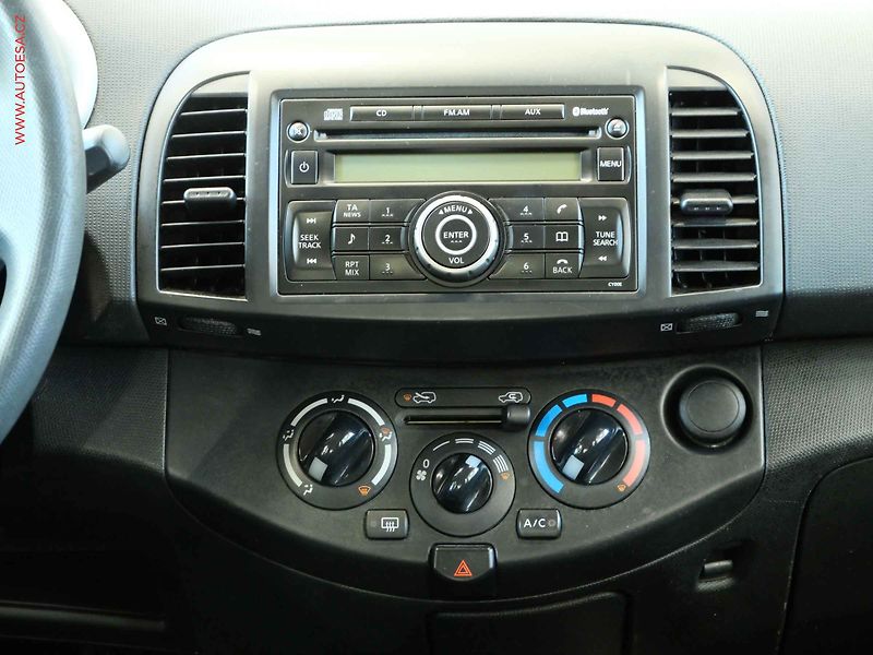 Nissan Micra (2009) 1.2i, Klima - fotka 13 z 18