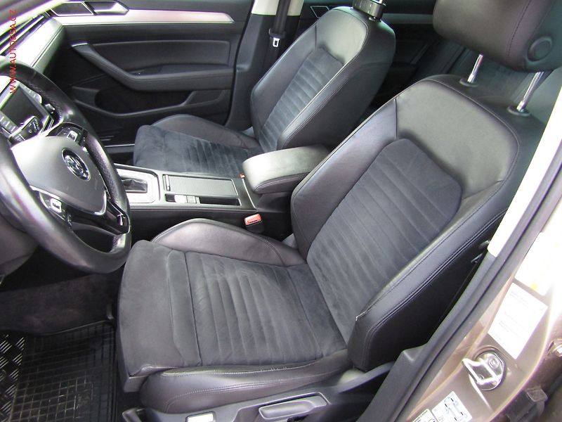 Volkswagen Passat (2016) 2.0 TDi, ČR, Highline, DSG - fotka 9 z 20