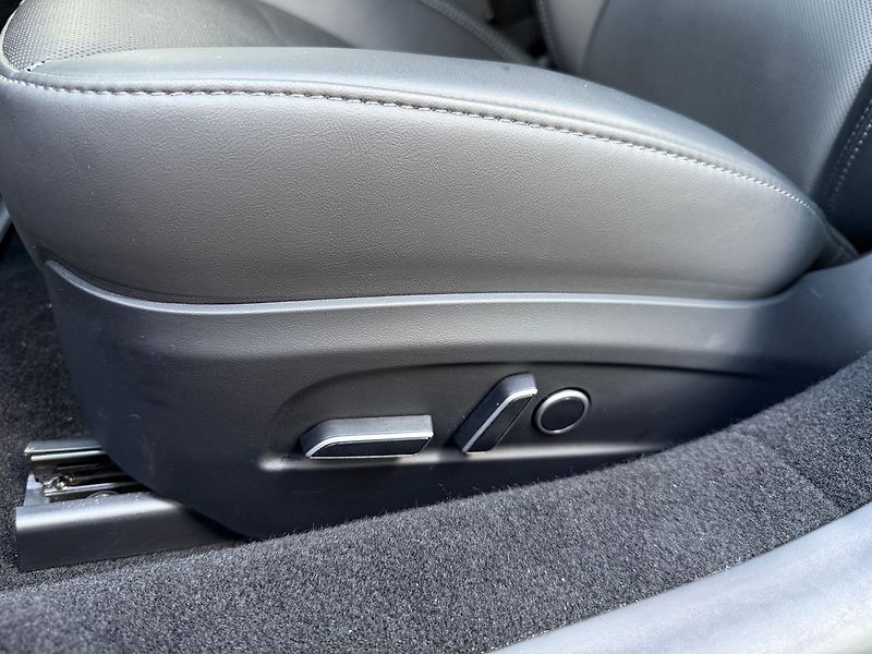 Tesla Model 3 Long Range AWD Tažné - fotka 13 z 40