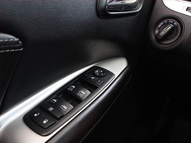 Fiat Freemont (2011) 2.0 MultiJet, 7 míst, Tempomat - fotka 13 z 16