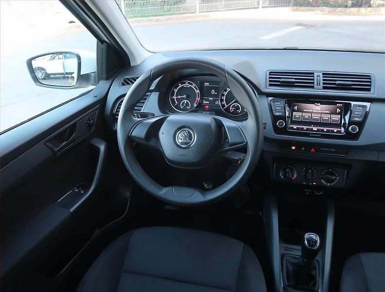Škoda Fabia (2021) 1.0 TSI - fotka 7 z 15