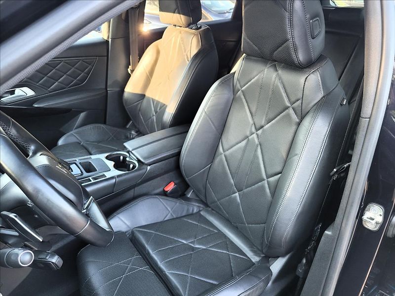 DS Automobiles DS7 Crossback 1,6 Rivoli,PHEV,4x4,kůže,výhře - fotka 7 z 42