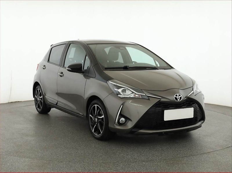 Toyota Yaris (2018) Premium 1.5 Dual VVT-i - fotografie inzerátu