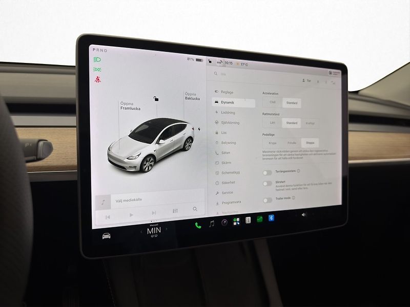 Tesla Model Y Long Range AWD - fotka 19 z 29