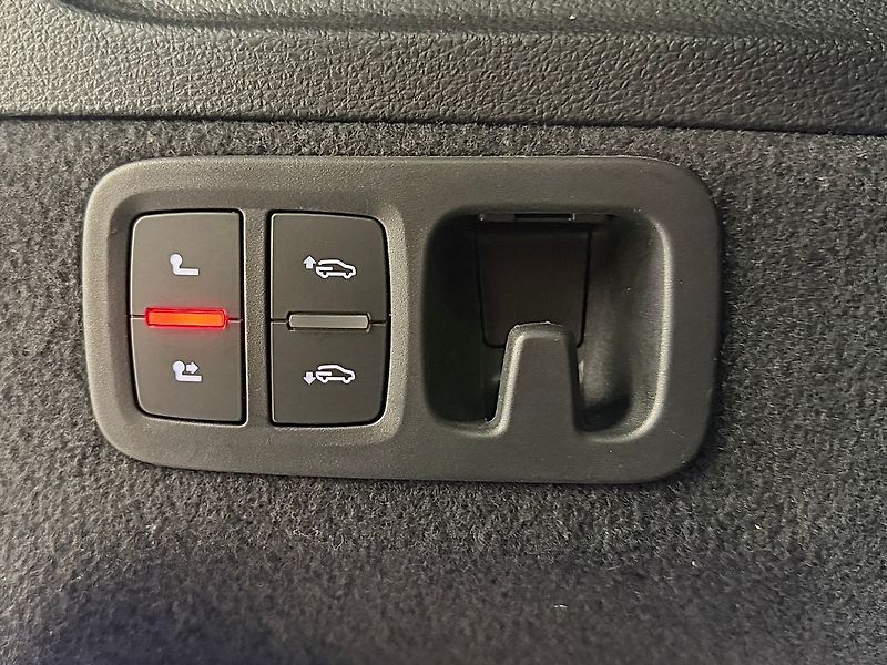 Audi Q7 50 TDI QUATTRO S-LINE, PANORAM - fotka 30 z 32