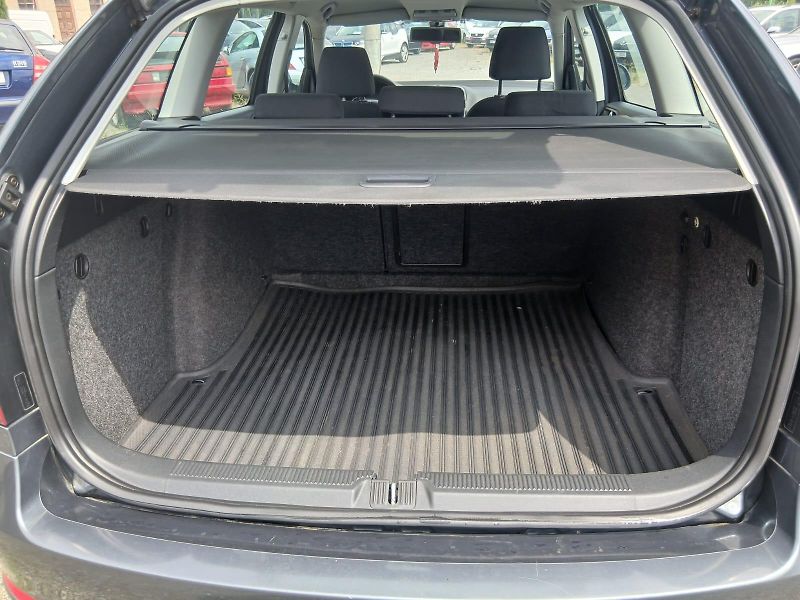 Škoda Octavia 1.6 TDI, BEZ KOROZE! - fotka 40 z 43