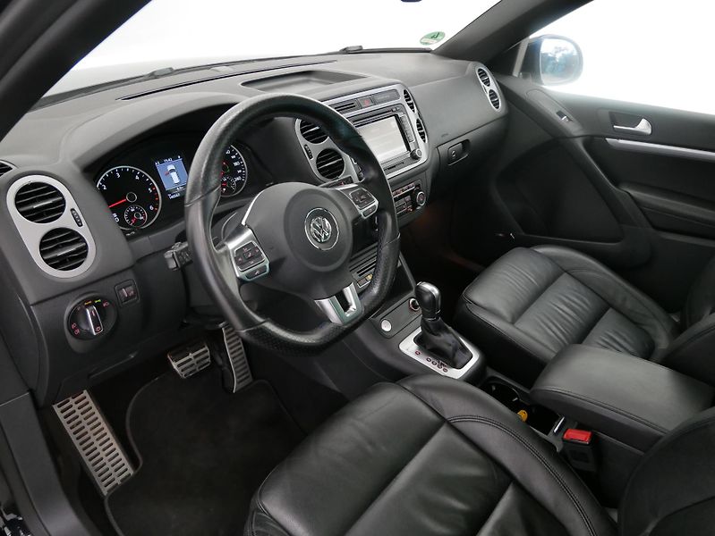 Volkswagen Tiguan - fotka 14 z 25