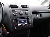 Volkswagen Touran 2,0 TDI 103kW Highline Tažné - náhled 16