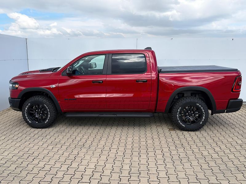 RAM 1500 (2026) REBEL V8 HEMI 2026 - fotka 3 z 47