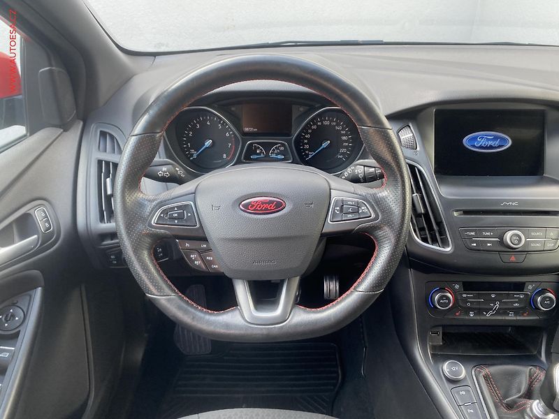 Ford Focus (2017) 1.5 EcoBoost, ČR, Sport, navi - fotka 11 z 19