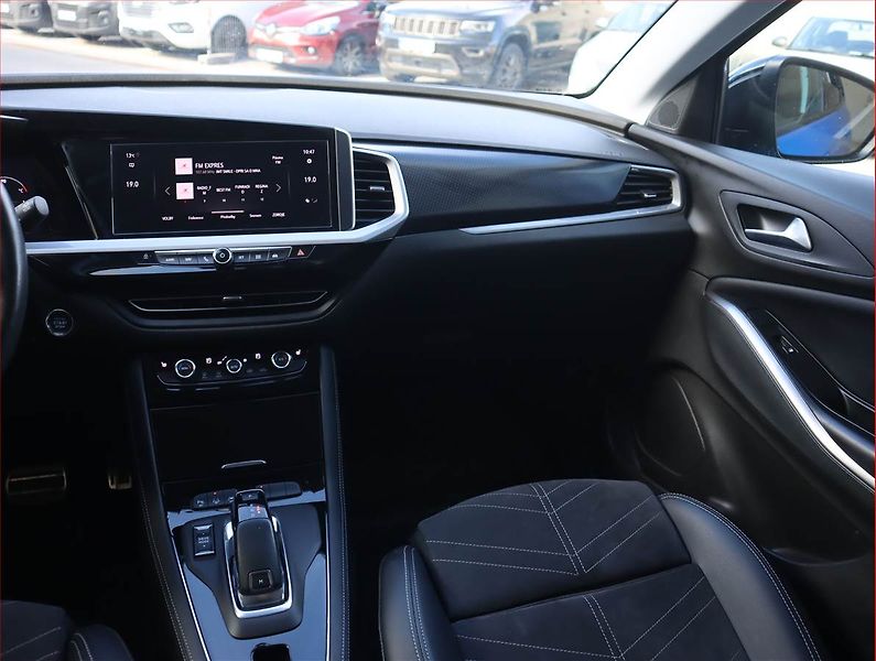 Opel Grandland X (2022) Ultimate 1.5 CDTI - fotka 8 z 22