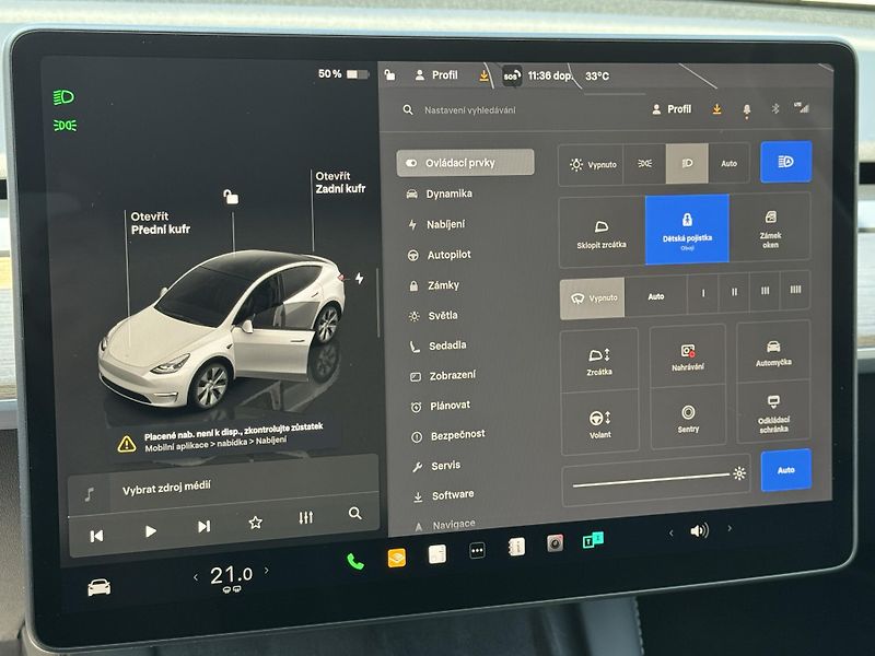 Tesla Model Y LONG RANGE 378KW-4x4-PANO-75KW - fotka 18 z 36