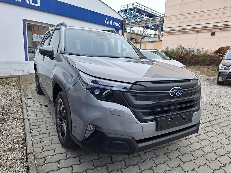 Subaru Forester (2026) Touring -87.000 Kč - fotka 5 z 16