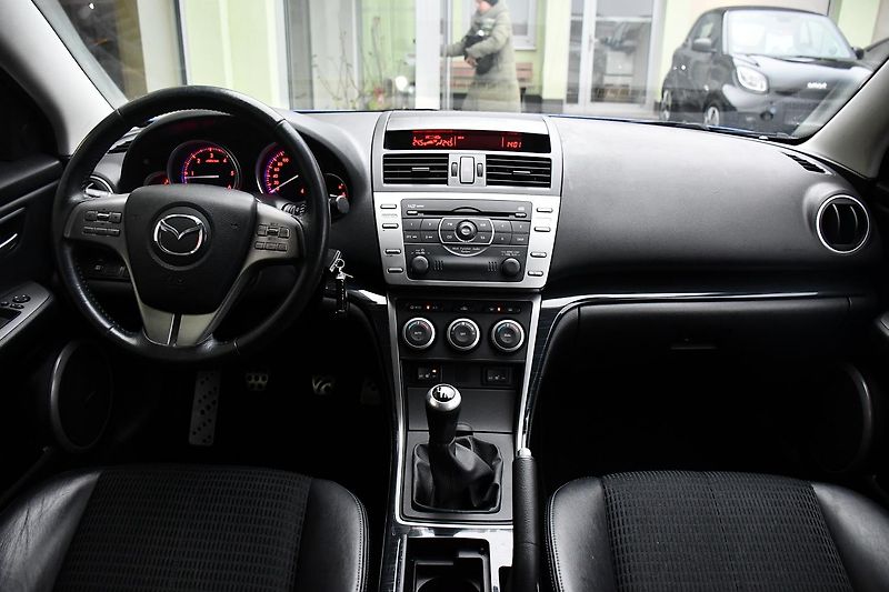 Mazda 6 2.0D 103kW AUT. A/C VYHŘ.SEDAČ - fotka 5 z 35