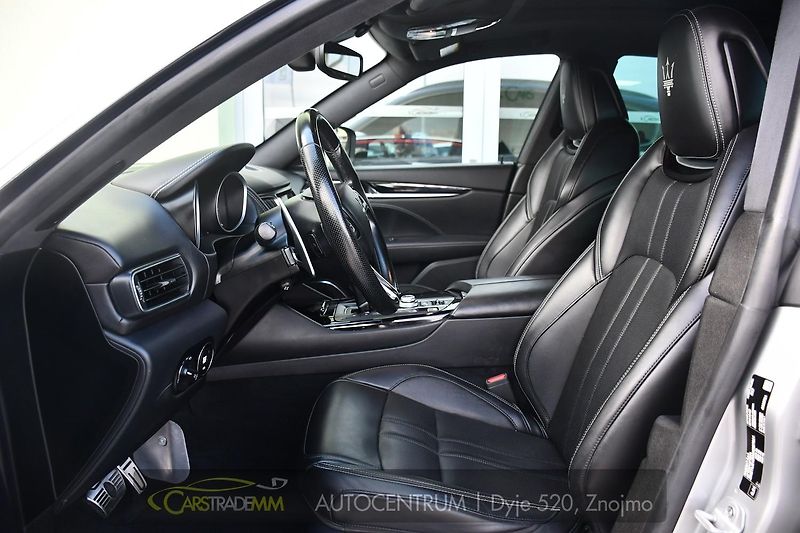Maserati Levante 3.0D ČR Q4 H/K ACC VZDUCH - fotka 10 z 56