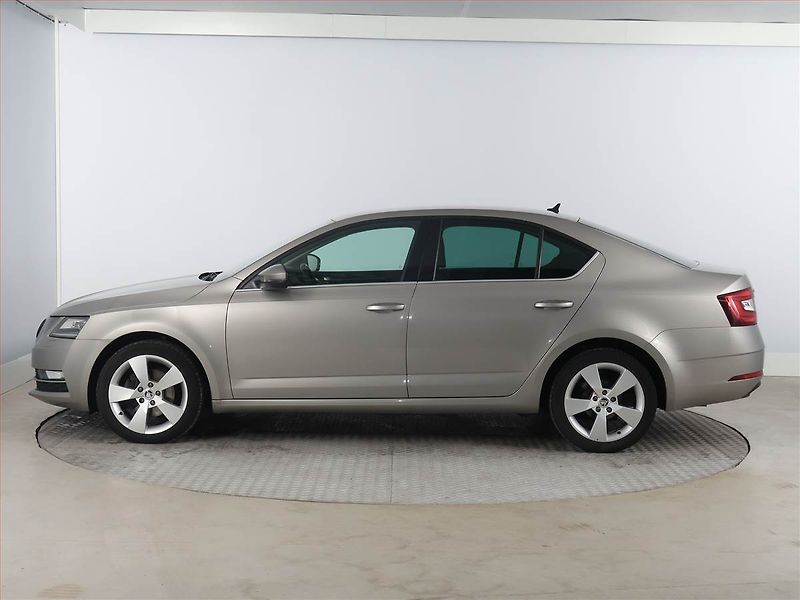 Škoda Octavia (2017) Style 2.0 TDI, Navi, Tempomat - fotka 3 z 18