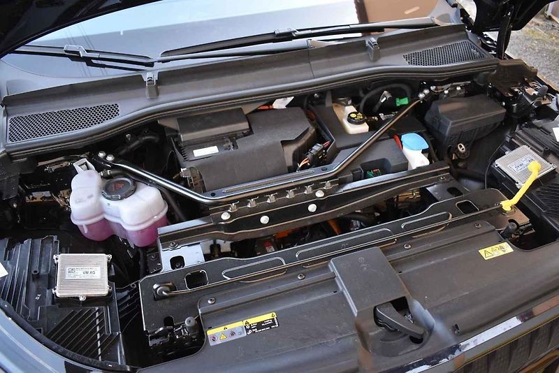 Škoda Enyaq iV a Hyundai Ioniq 5 při testu