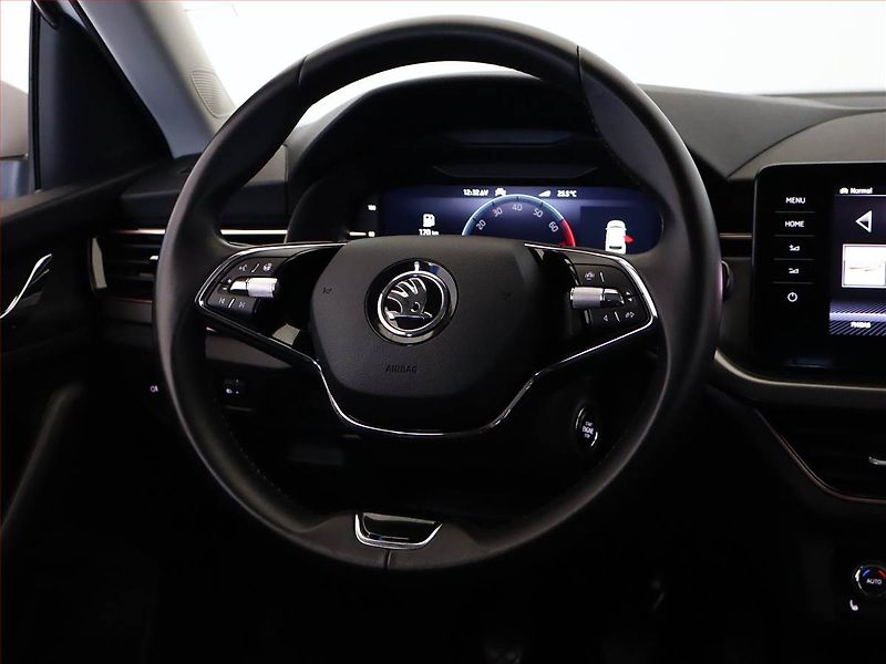 Škoda Kamiq (2023) Style 1.5 TSI - fotka 14 z 20