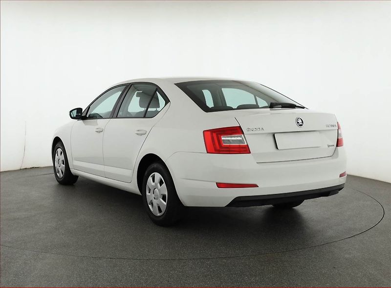 Škoda Octavia (2016) Ambition 1.6 TDI, Automat - fotka 4 z 16
