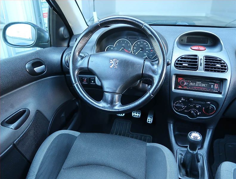 Peugeot 206 (2006) 1.6 16V, Serv.kniha, po STK - fotka 7 z 14