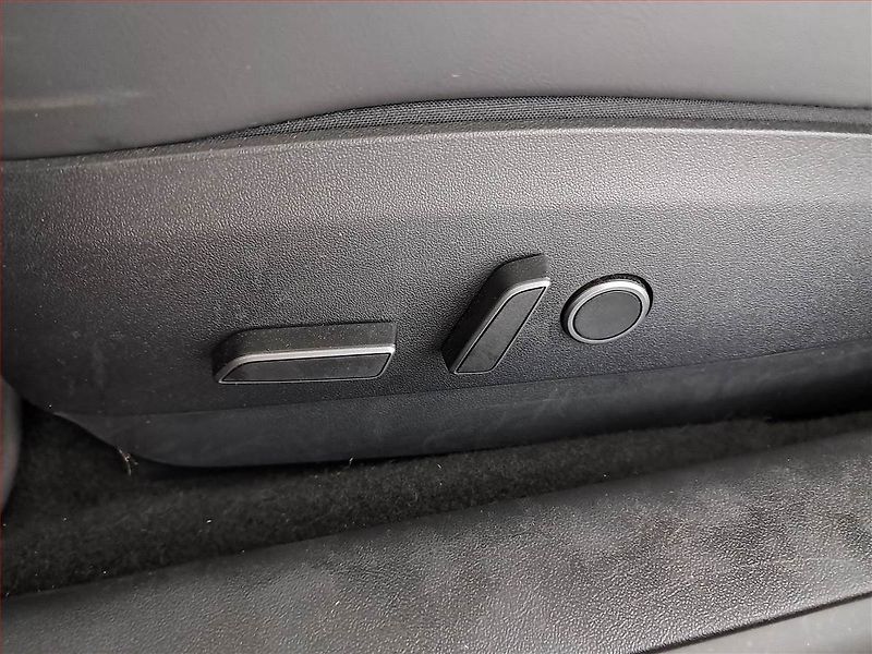 Tesla Model 3 (2022) Standard Range LFP, SoH 94% - fotka 19 z 22