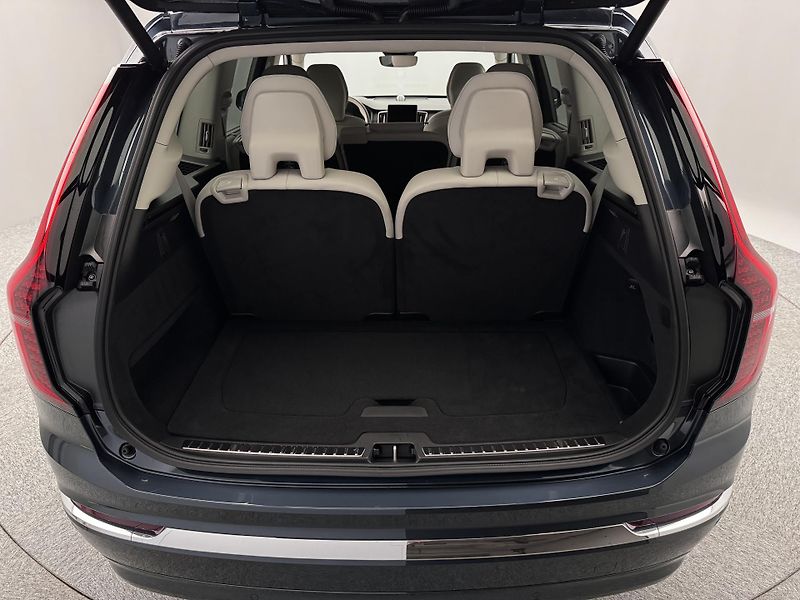Volvo XC90 (2026) T8 AWD Plug-in BRIGHT PLUS 7m - fotka 17 z 29