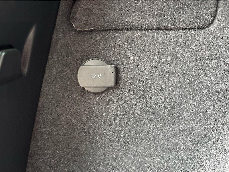 Škoda Karoq 2,0 TDI 110 kW TOP SELECTION D - fotka 27 z 30