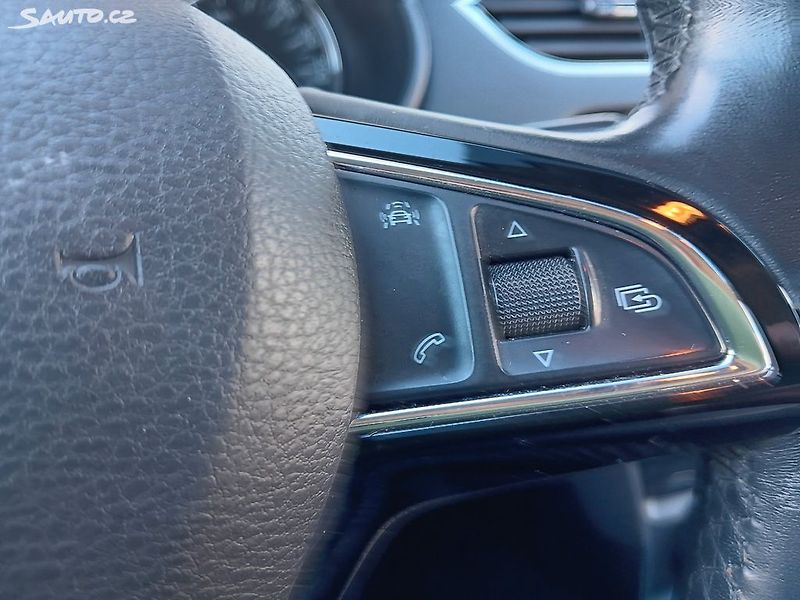 Škoda Octavia 1.6 TDI 81kW - fotka 14 z 27