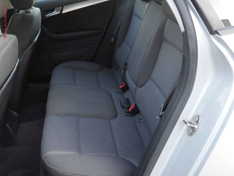 Audi A3 (2011) 2.0 TDi Sportback, Xenon, AC - fotka 10 z 15