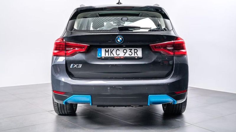 BMW iX3 SoH 96% HuD 360k Tažné Pano. - fotka 6 z 27