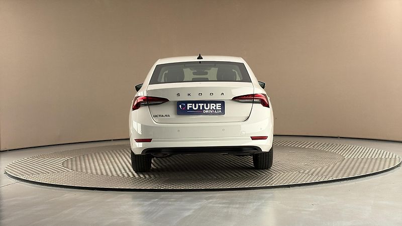 Škoda Octavia 2.0 TDI Ambition - fotka 5 z 24