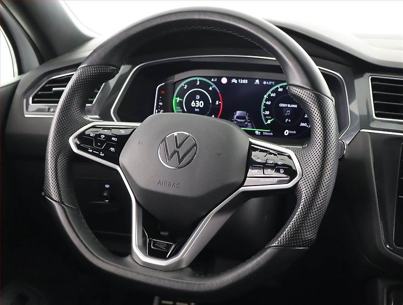 Volkswagen Tiguan Allspace (2022) R-Line 2.0 TDI - fotka 19 z 21