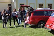 Jarní koulení - sraz automobilů a příznivců značky Citroën na zámku ve Svojšíně na Tachovsku.