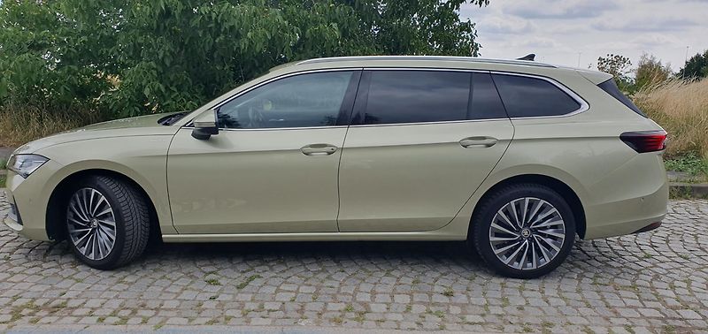 Škoda Superb (2024) 2.0tdi 142kw Dsg 4x4 L&K,ČR,1M - fotka 2 z 28