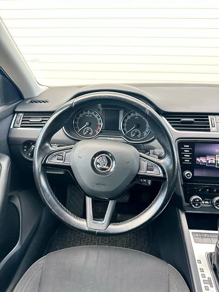 Škoda Octavia (2017)  III FL COMBI 1.6 TDI DSG 85KW - fotka 14 z 18