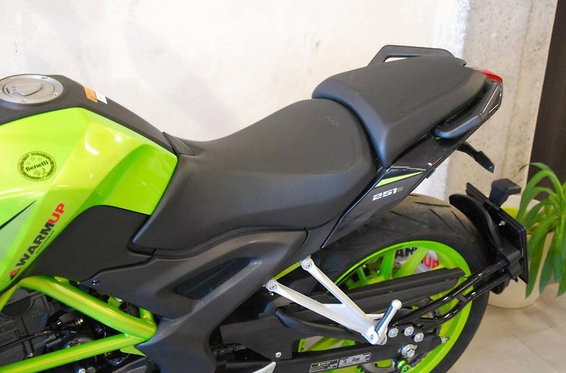 Benelli 251 S (2020) 251S - krásný stav,serviska,pů - fotka 18 z 21