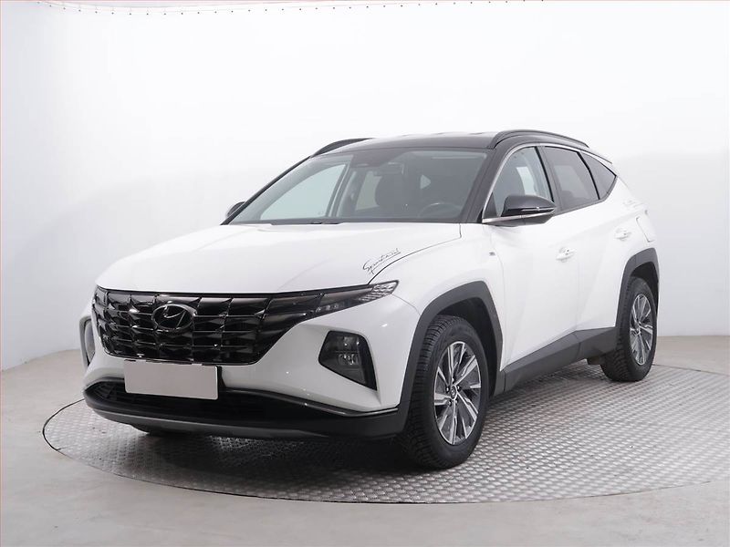Hyundai Tucson (2022) Smart 1.6 T-GDI 48V MHEV - fotka 2 z 21