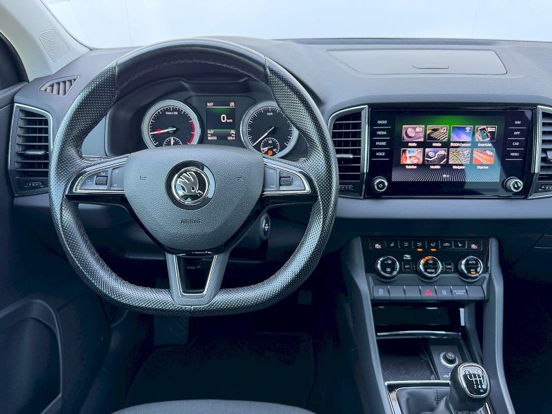 Škoda Karoq (2020) 1.5 TSI 110kW Drive 125 Let - fotka 8 z 35