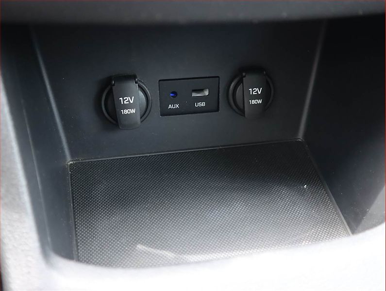 Hyundai i30 (2017) 1.4 CVVT, Serv.kniha, Tempomat - fotka 16 z 20