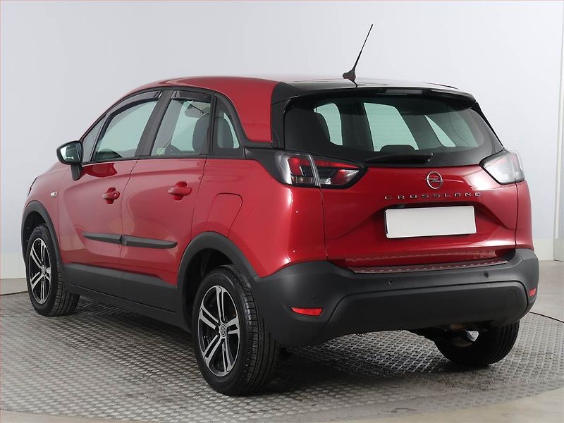 Opel Crossland X (2024) 1.2 Turbo, ČR,1.maj - fotka 4 z 17