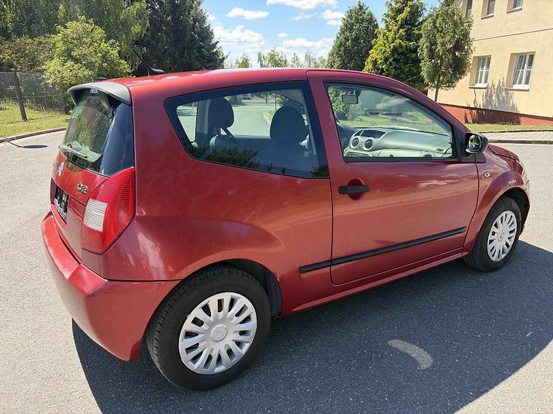 Citroën C2 1.1 i   - fotka 3 z 9