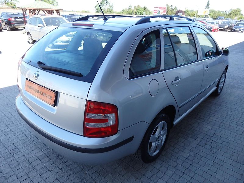 Škoda Fabia 1,4 16V 59kW KLIMA, ASR - fotka 4 z 15