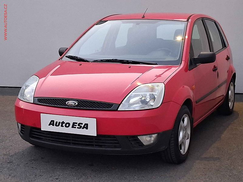 Ford Fiesta (2005) 1.3i, ČR, AC, tažné - fotka 3 z 15