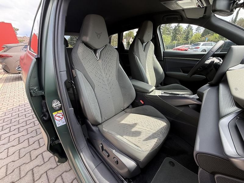 Cupra Terramar (2026) 2.0TSI 150kW 4WD TRIBE NT R20! - fotka 24 z 50