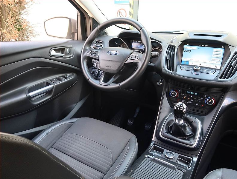 Ford Kuga (2019) 1.5 EcoBoost, ČR,1.maj - fotka 7 z 19