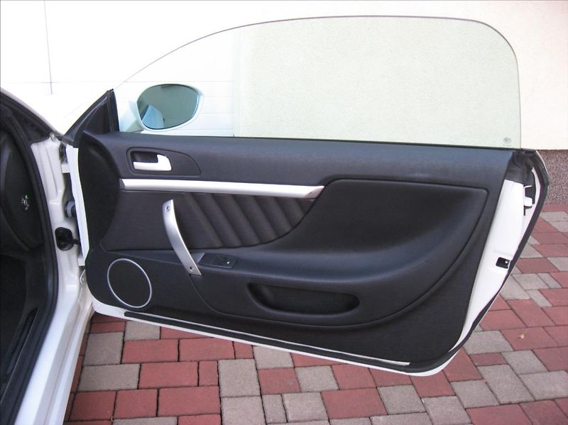 Alfa Romeo Spider 2,2 JTS 185PS  Exclusive - fotka 22 z 46