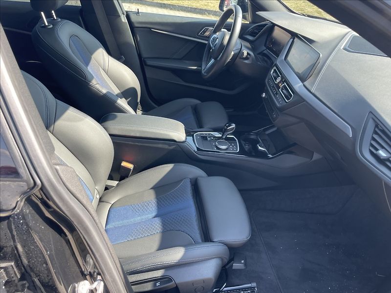 BMW Řada 2 2,0 Grand Coupe 140kw Mpaket A - fotka 12 z 33
