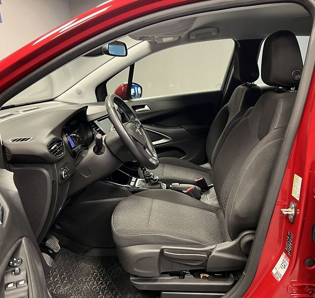 Opel Crossland X 1,2 Turbo Smile - fotka 8 z 16