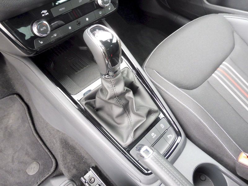 Škoda Scala (2024) Monte Carlo 1,0 TSI 85kW DSG - fotka 11 z 30